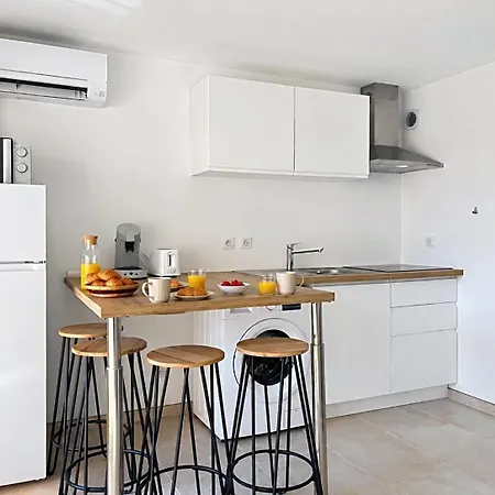Appartement Baie Des Anges Clim, Parking, Terrasse, Piscine